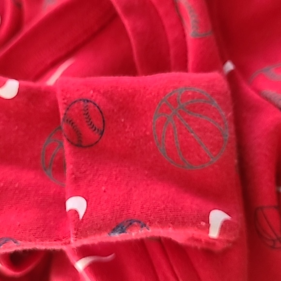 Nike red zip up sleeper/footie - Picture 3 of 5